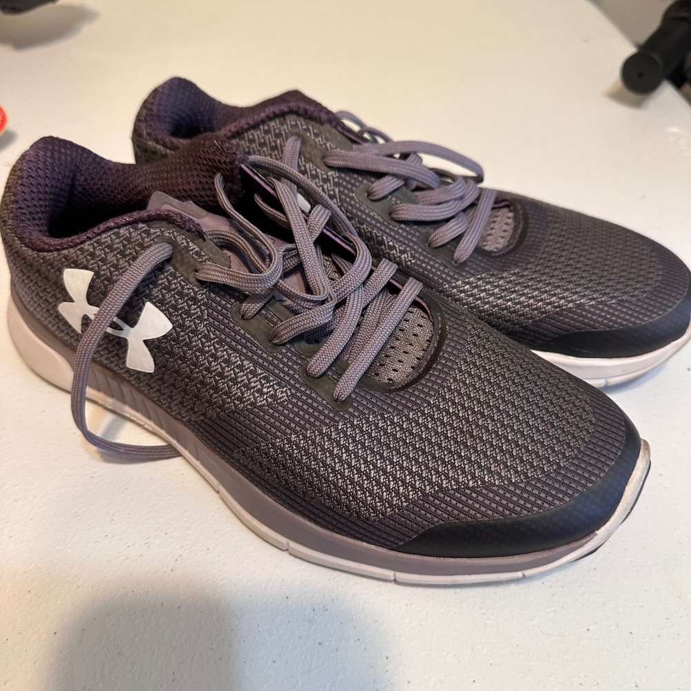 Under Armour Running Shoes Womens Size 9 Purple Grey Athletic Training Sneakers